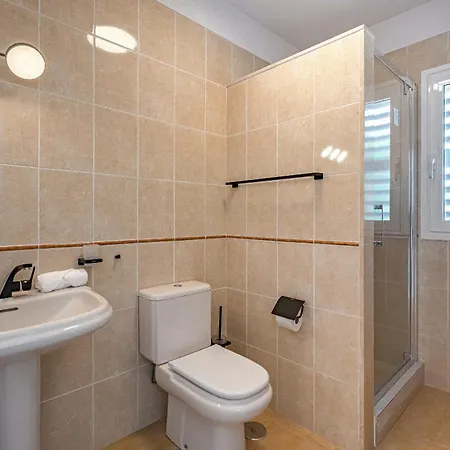 Sabina - 6 Bedroom House Vila *