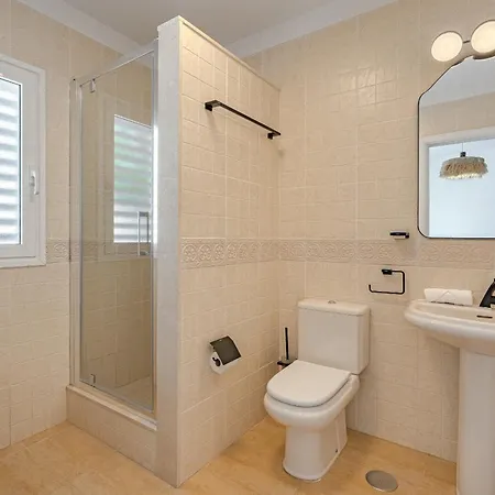 Sabina - 6 Bedroom House Vila Costa Adeje (Tenerife)