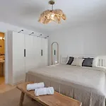 Sabina - 6 Bedroom House Vila *